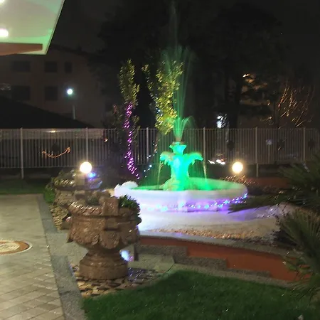לינה וארוחת בוקר Paradiso Love